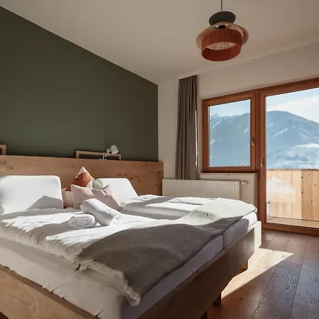 Готель Biyou Ecoquartier In Den Bergen Шладмінг