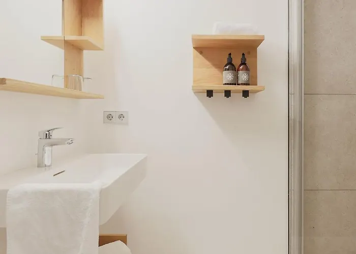 Готель Biyou Ecoquartier In Den Bergen